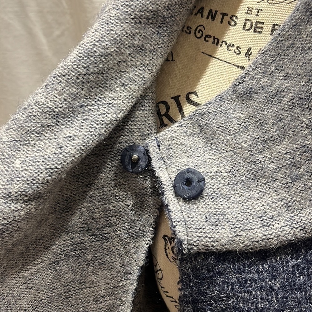 Kenar wool wrap long jacket. Blue grey, size large. - Picture 8 of 10